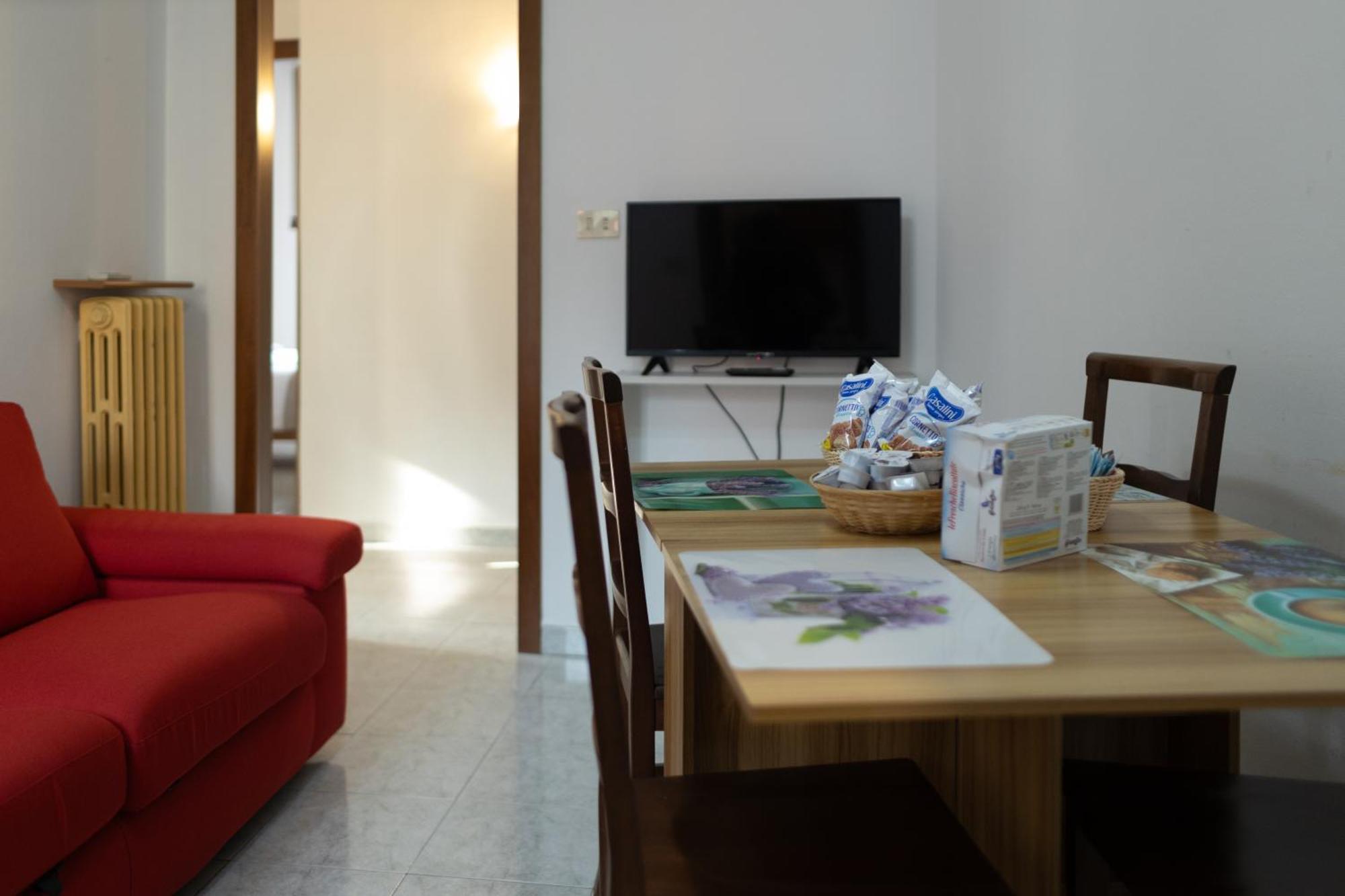 M.G. Home 2 A Un Passo Da Tutto - Bologna — Photos 3